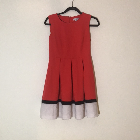 Liz Claiborne Dresses & Skirts - Dress 6 petite red white black 6P fit and flare